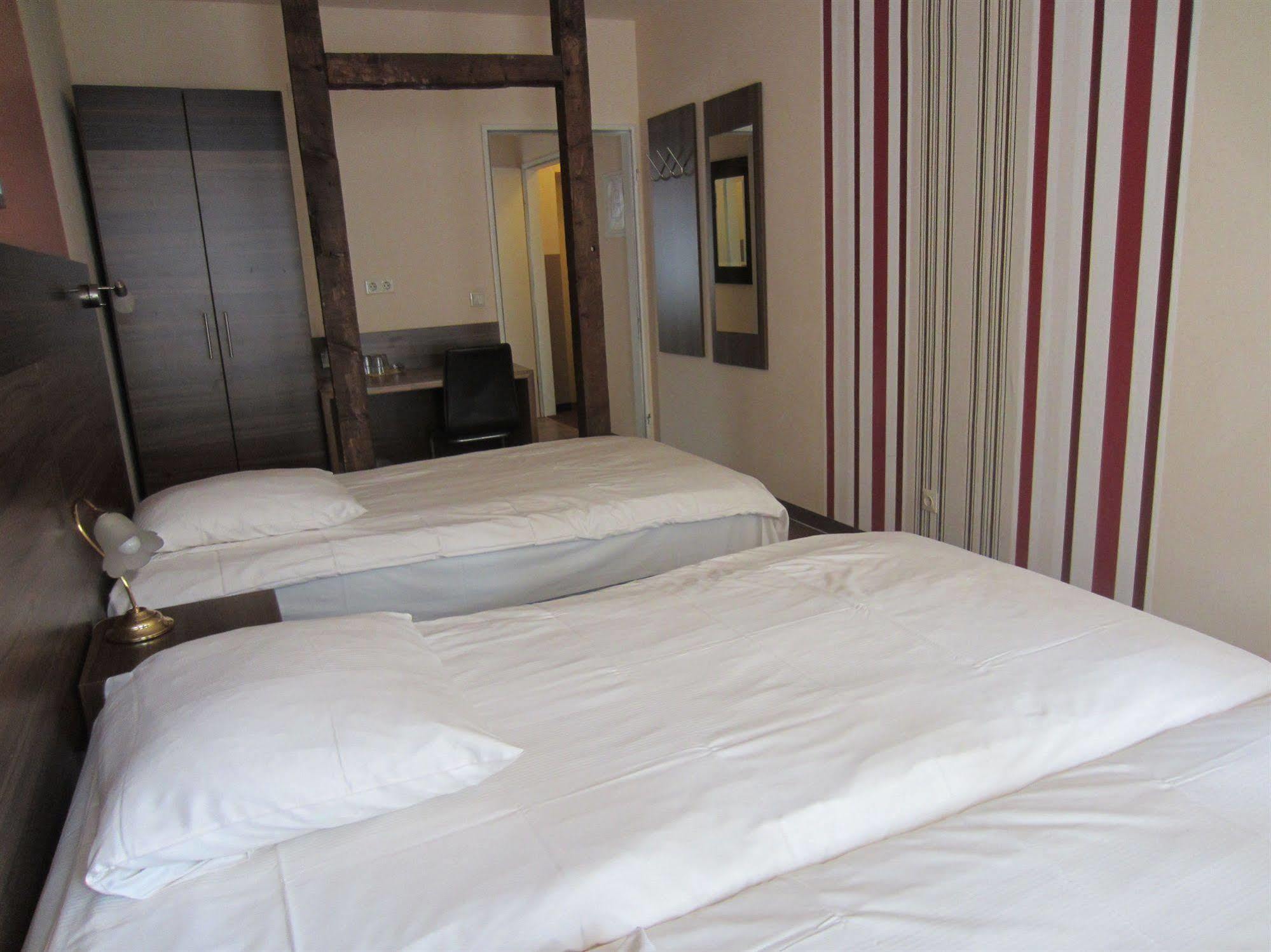מלון Altדיסלדורף חדר תמונה